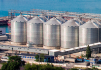 South Korea’s Posco Daewoo is buying 75% of a 2.5 million ton a year grain export terminal under construction in Mykolayiv.