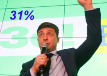 Volodymyr Zelenskiy and President Poroshenko will face each other in a second-round presidential vote on April 21