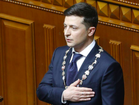 Referring to his mandate — 73% of voters cast one month ago — Zelenskiy lectured the Rada: