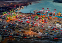 Дубайський DP World, один з найбільших портових операторів в світі, купує контроль над контейнерним терміналом TIS в Південному