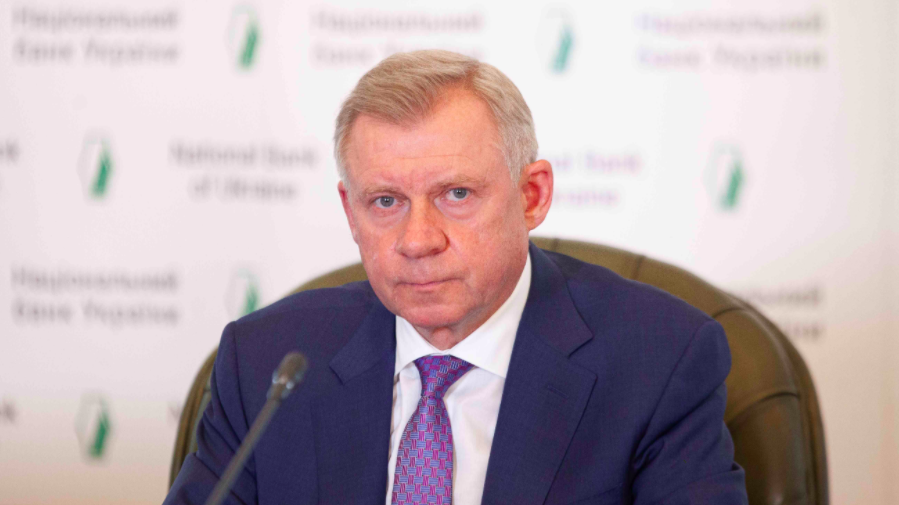 Глава центрального банку України несподівано подав у відставку вчора ввечері