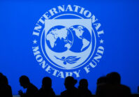 Le FMI a revu à la baisse les perspectives de l'économie mondiale en raison de la guerre de la Russie contre l'Ukraine.