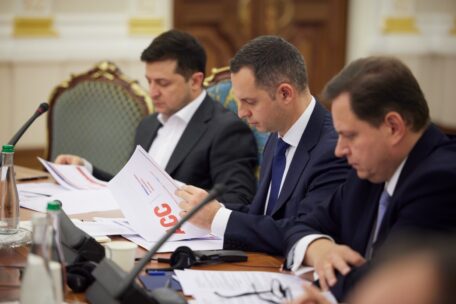 El presidente de Ucrania, Volodymyr Zelensky, se reunió con miembros de la Cámara de Comercio de Estados Unidos en Ucrania.