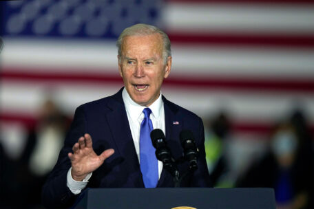 Biden annonce une nouvelle aide militaire pour l’Ukraine.