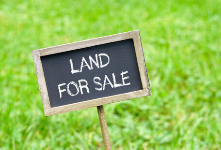 Depuis le début de la guerre, 643 ventes aux enchères de terres ont été réalisées.
