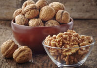 Revenue from the export of walnuts fell by 20%.