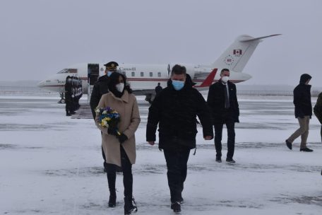 Le ministre canadien de la Défense est arrivé en Ukraine.