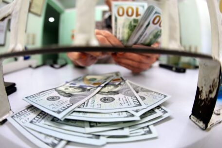 НБУ продал рекордное количество валюты на этой неделе.