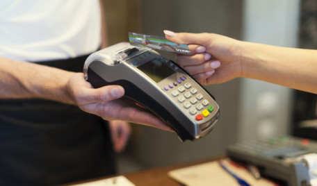 PrivatBank reduced the POS-terminals fee to 1.8%.