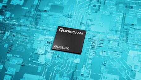 American chipmaker Qualcomm is buying a Ukrainian startup.