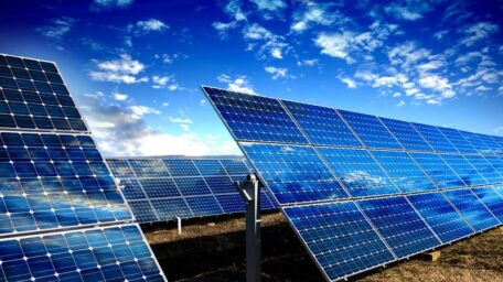 Naftogaz gastará hasta UAH 200 M en plantas de energía solar.