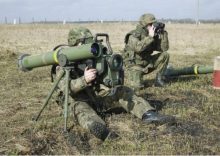Премьер-министр Швеции заявил, что Стокгольм поставит Украине 5 000 единиц противотанкового оружия.