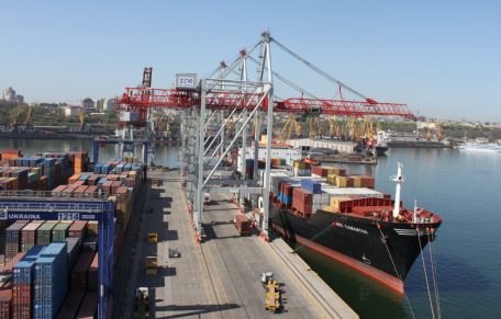  Les ports de la mer Noire fonctionnent en mode régulier.