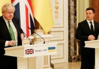  Les sanctions britanniques entreront en vigueur au moment où Poutine envahira l'Ukraine.