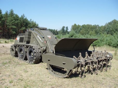Slovakia will send mine clearance systems and healthcare material to Ukraine.