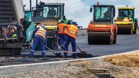 En 2021, Ucrania gastó tres veces más en carreteras de lo que había previsto.