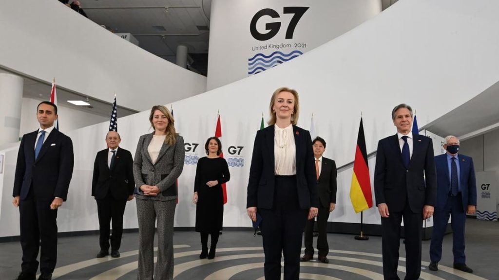G7 Finance Ministers warn Russia to de-escalate tensions at Ukraine's borders.