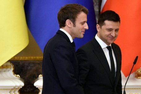 Президент Франції закликав Україну та Росію до виконання Мінської угоди.