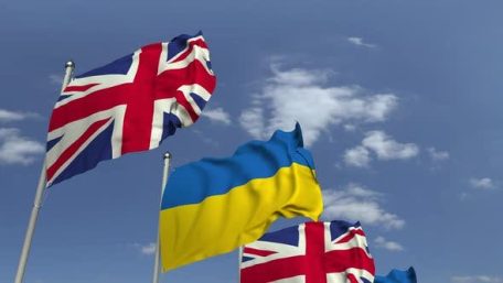Wielka Brytania przeznaczy dodatkowe 2 mld funtów na projekty z Ukrainą.
