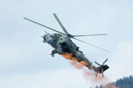 (VIDEO ) Three Russian helicopters were shot down near Gostomel.