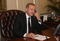 Erdogan invite Poutine à s'entretenir avec Zelensky en Turquie.