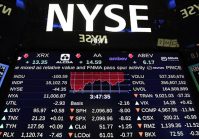 Нью-Йоркская фондовая биржа и Nasdaq приостановили торги российскими акциями.