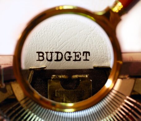 Deficyt budżetu państwa Ukrainy może wynosić nawet 5-7 mld dolarów miesięcznie.
