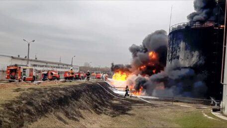 Ukraina może zgodnie z prawem atakować cele w Rosji.