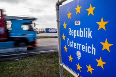 Austria ha levantado todas las restricciones para los transportistas de carga ucranianos.