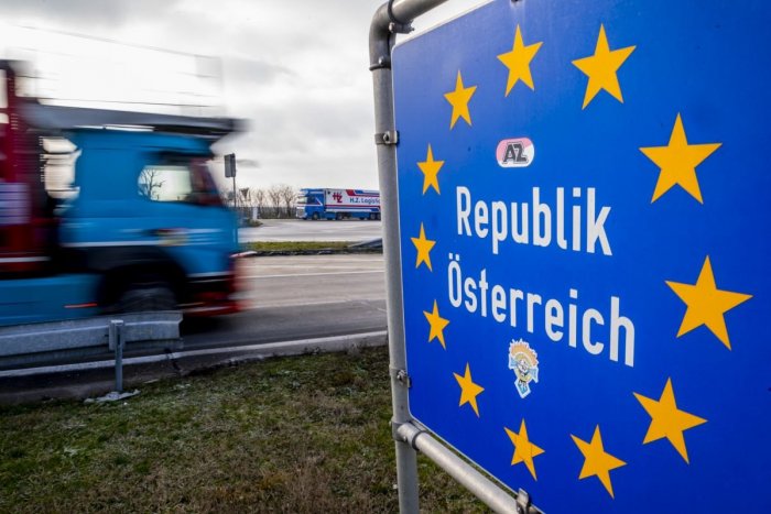 Austria has lifted all restrictions for Ukrainian freight carriers.