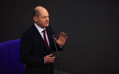 Scholz mówi o poufnych rozmowach na temat gwarancji bezpieczeństwa Ukrainy.