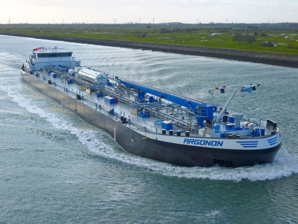 The Danube Shipping Company starts transporting grain to Bulgaria and Romania.