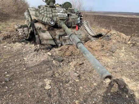 Rosjanie stracili jedną trzecią swoich sił lądowych w Ukrainie.