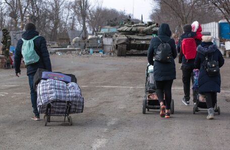Une centaine de civils évacués de l’Azovstal de Mariupol.