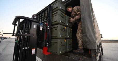 L’UE a approuvé la quatrième tranche d’aide militaire à l’Ukraine.