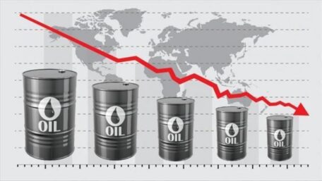 Oil prices are falling despite expectations of an EU embargo.