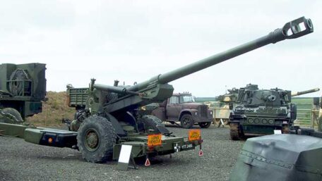 Україна закликає Захід надати Україні якнайбільше 155-мм гармат.