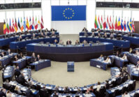 Parlament Europejski przyjął rezolucję przyznającą Ukrainie status kandydata.