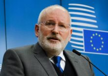 The VP of the European Commission supports EU candidate status for Ukraine.