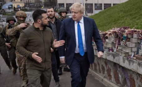 Boris Johnson viajó inesperadamente a Kyiv para encontrarse con Volodymyr Zelenskyy.