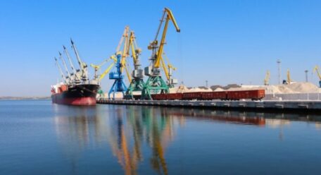 Le déblocage des ports maritimes permettra à l’Ukraine de réduire la baisse de son PIB.