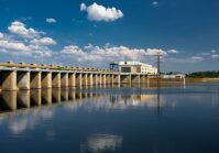 Zelensky a signé une loi prévoyant des garanties pour l'installation de systèmes hybrides pour la production d'électricité d'Ukrhydroenergo.
