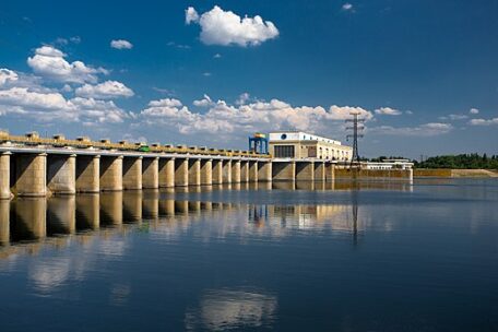 Zelenskyy has signed a law providing guarantees for hybrid system installation for Ukrhydroenergo electricity production.