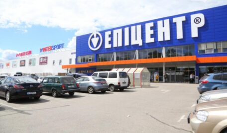 В “Епіцентрі” знизилися продажі будівельних матеріалів, але зросли продажі харчових продуктів та одягу.