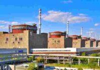 Запорожская АЭС впервые в своей истории была отключена от энергосистемы, однако позже связь была восстановлена.