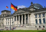 Posłowie niemieckiego Bundestagu wezwali do zwiększenia dostaw broni Ukrainie.