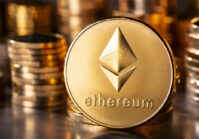 La moneda digital Ethereum ha duplicado su precio y está superando a Bitcoin.