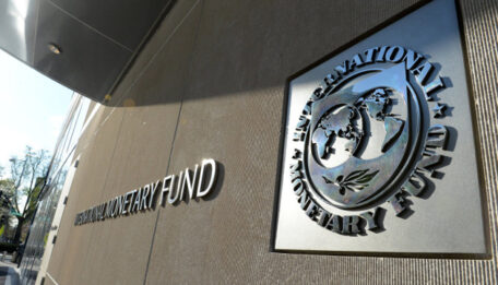 Ukraina i MFW omawiają nowy program wsparcia.