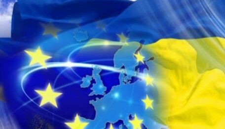 У вересні Україна обговорюватиме у Брюсселі асоціацію з ЄС та надання макрофіну.