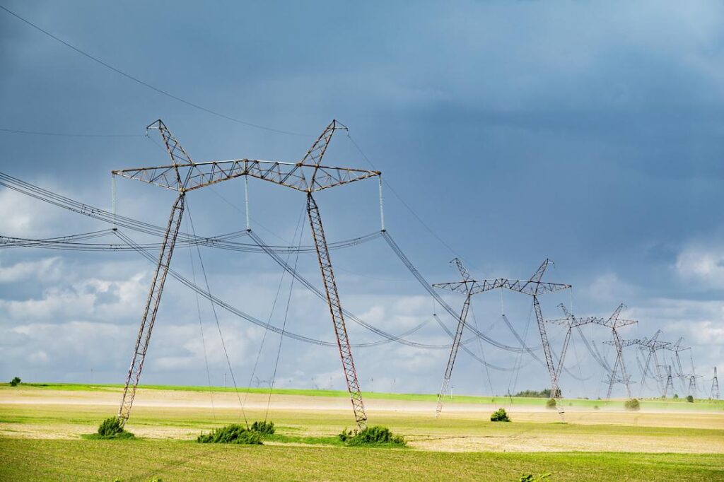 Ukraine will increase electricity exports to Romania and Slovakia.